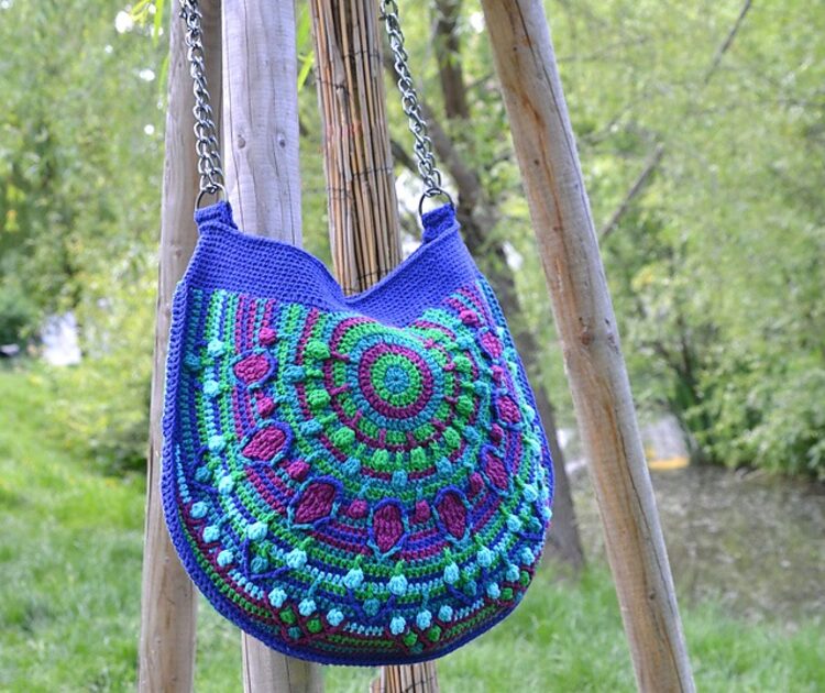 Peacock bag crochet pattern outlet